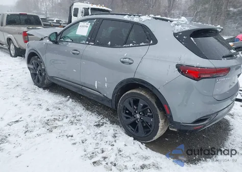 2023 Buick Envision Essence Awd z USA, uszkodzony, nr VIN LRBFZPR41PD165040